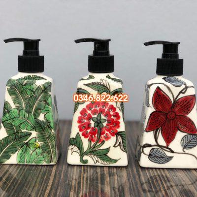 Bình đựng nước rửa tay sứ Bát Tràng hoạ tiết Bình đựng nước rửa tay sứ Bát Tràng hoạ tiết